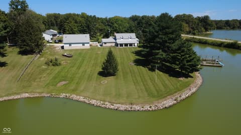 Photo of 11943 Hopkins Lane, Loogootee, IN
