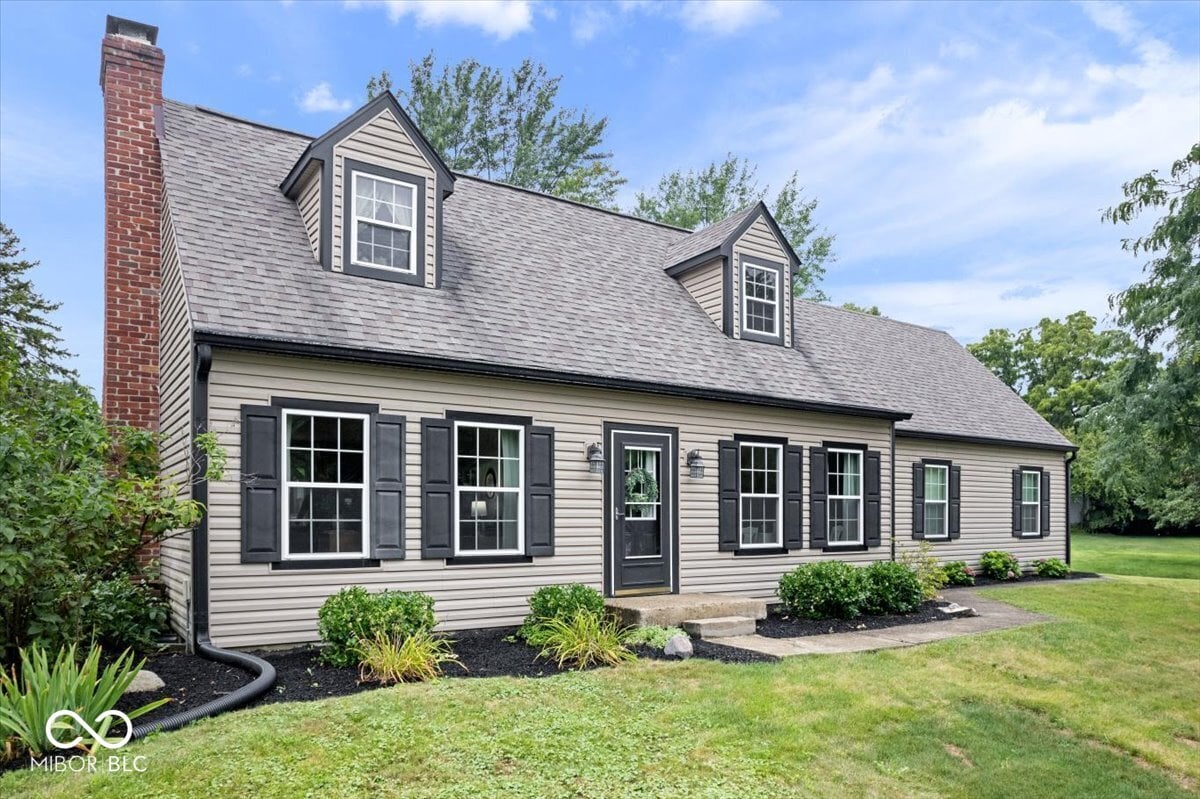 Front exterior at 6011 Buttonwood Drive, Noblesville, IN