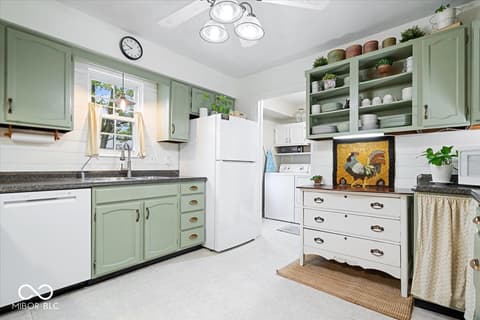 Kitchen at 6011 Buttonwood Drive, Noblesville, IN