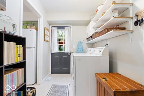 Laundry room at 6011 Buttonwood Drive, Noblesville, IN