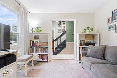 Sitting Room — 6011 Buttonwood Drive, Noblesville, IN
