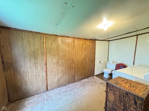 Bedroom at 3514 W Mill Creek Drive, Kingman, IN
