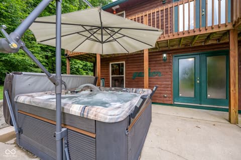 Outdoor living area at 5941 Jordan Village Road, Poland, IN