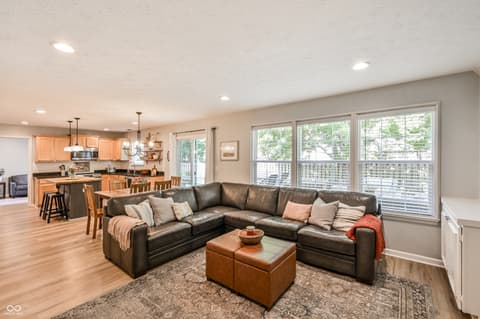 Living room at 9672 Troon Ct, Carmel, IN