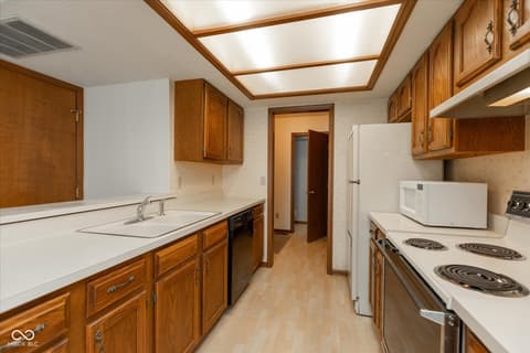 Kitchen at 540 Conner Creek Drive, Fishers, IN