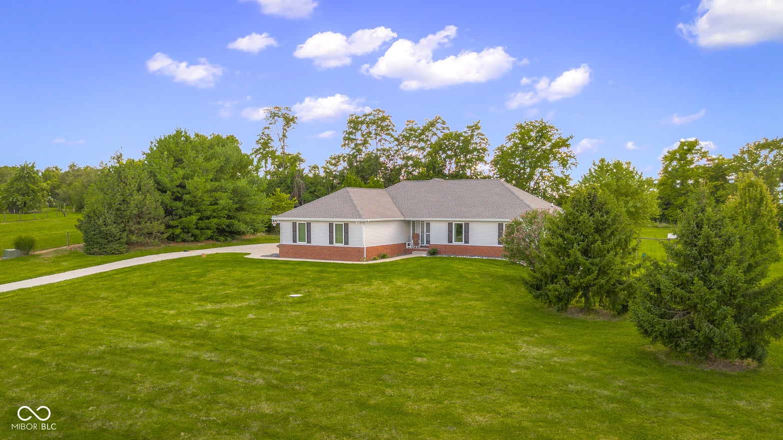 Photo of 9393 S Pr Blackhawk Hills Drive, Edinburgh, IN