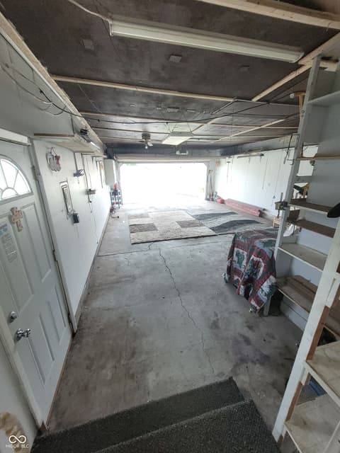Garage at 814 Mill Street, Tipton, IN