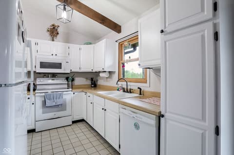 Photo of 3320 Pine Wood Drive, Spencer, IN