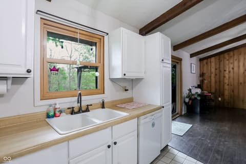 Photo of 3320 Pine Wood Drive, Spencer, IN