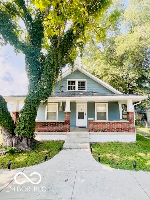 Front exterior at 260 E Perry Street, Paragon, IN