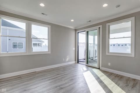 Living room at 14890 E Keenan Circle, Westfield, IN