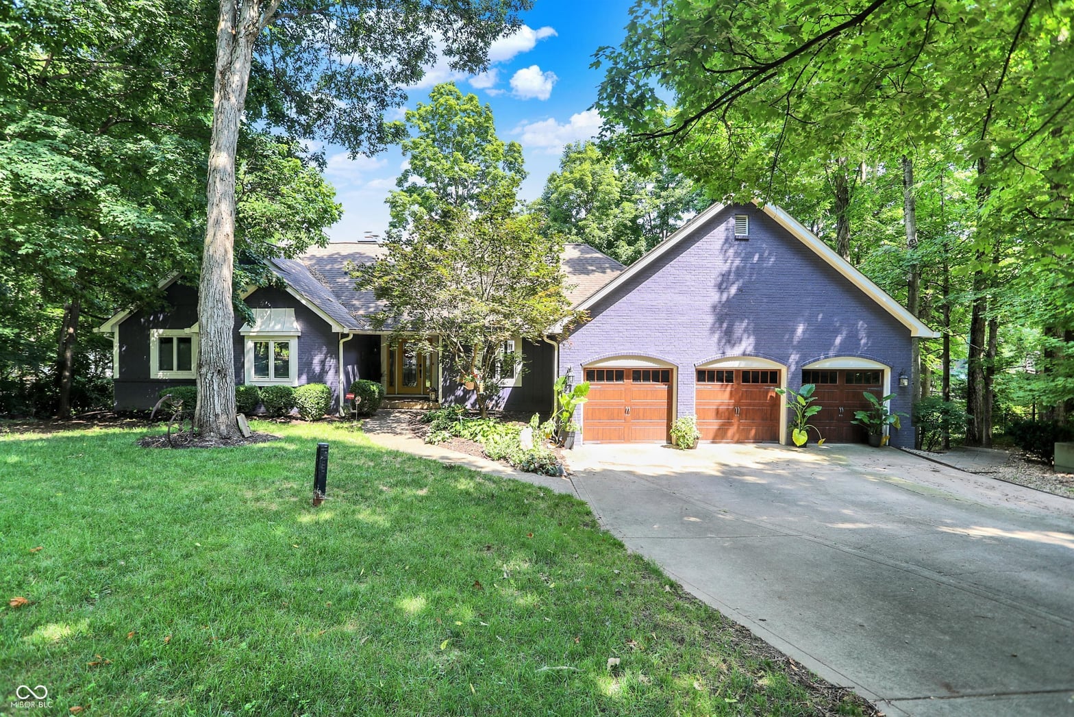 Photo of 11712 Armada Court, Fishers, IN