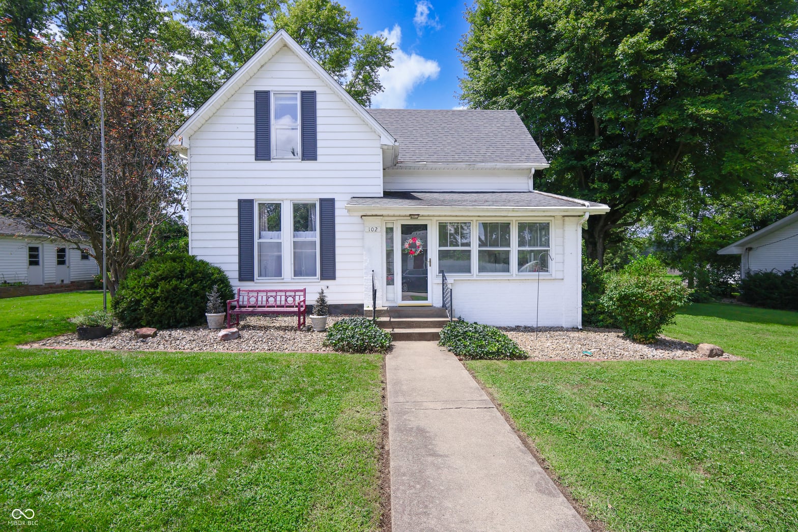 Photo of 102 Center Street, Elizabethtown, IN