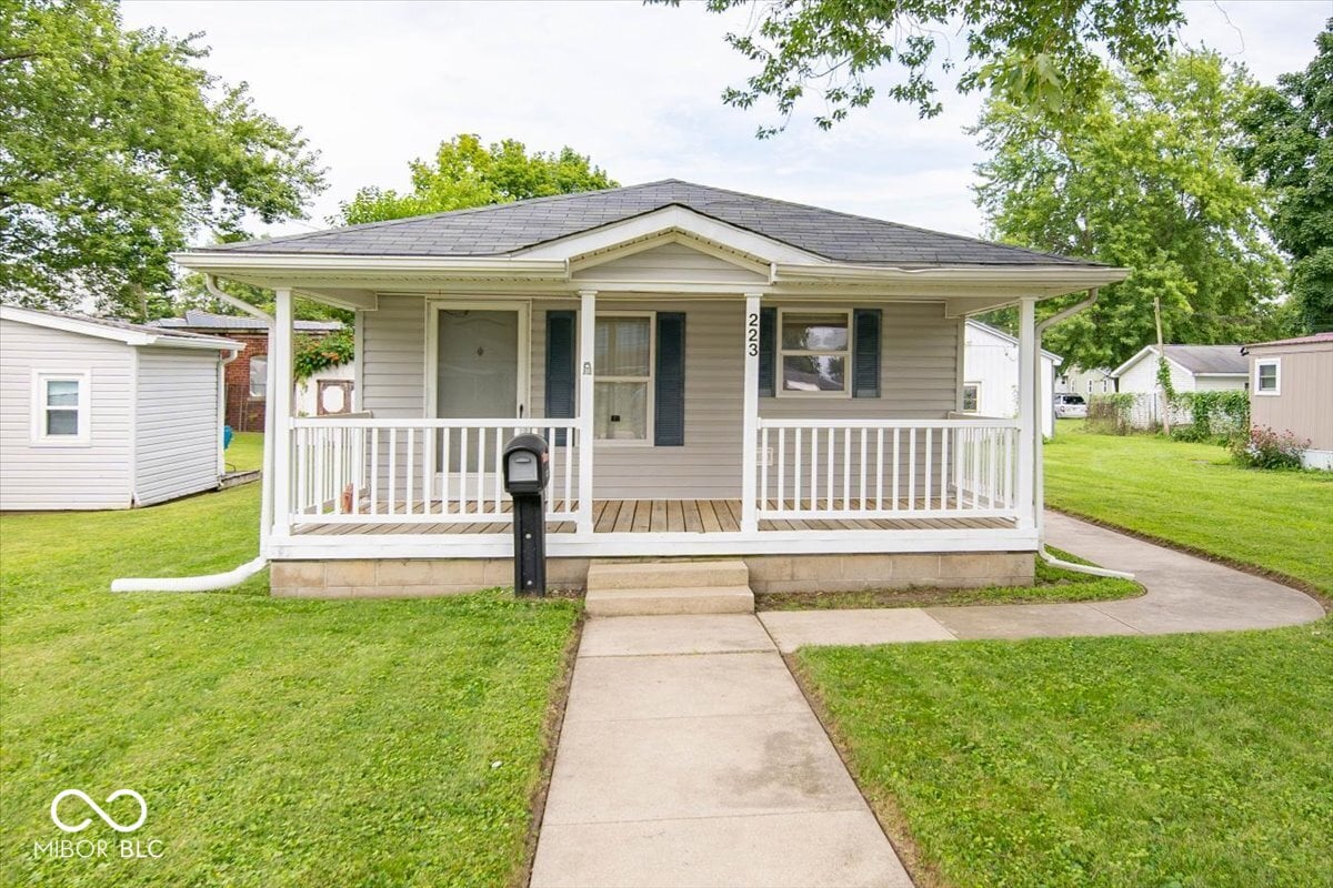 Front exterior at 223 S West Street, Thorntown, IN