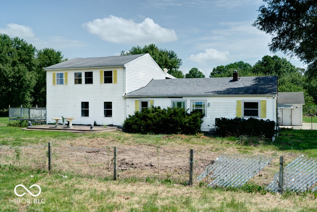 Photo of 6416 S County Road 100 E, Markleville, IN