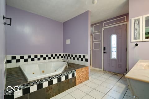 Photo of 6416 S County Road 100 E, Markleville, IN