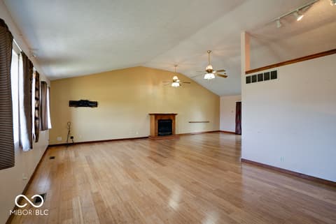 Photo of 6416 S County Road 100 E, Markleville, IN