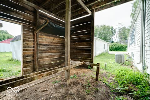 Photo of 6416 S County Road 100 E, Markleville, IN