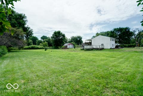 Photo of 6416 S County Road 100 E, Markleville, IN