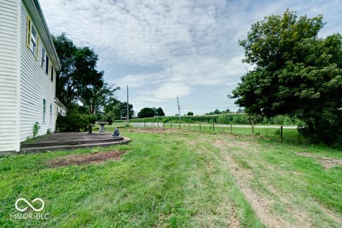 Photo of 6416 S County Road 100 E, Markleville, IN