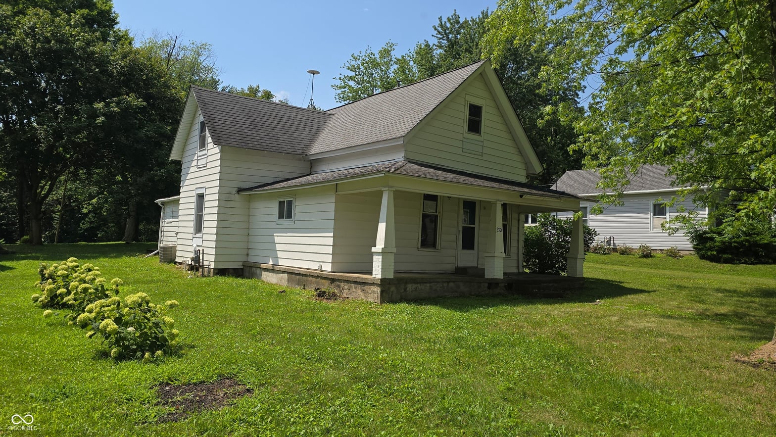 Photo of 230 S High Street, Jamestown, IN
