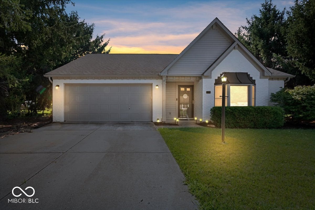 Photo of 12511 Saksons Boulevard, Fishers, IN