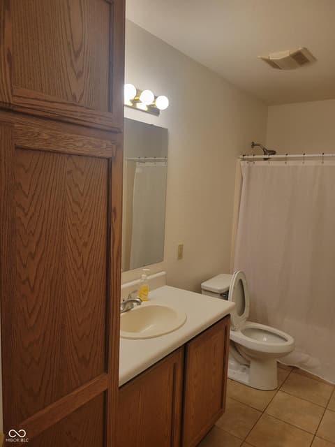 Photo of 7227 Kidwell Drive, Indianapolis, IN