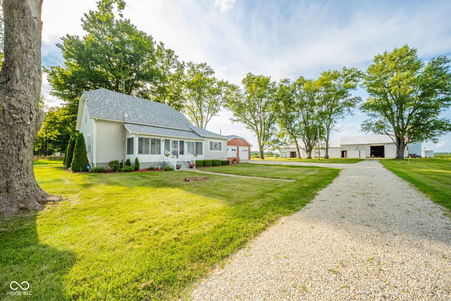 Photo of 5834 E County Road 400 N, Mooreland, IN