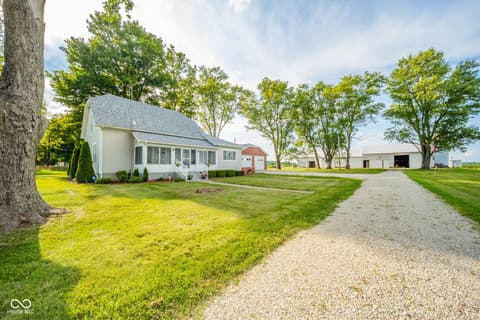5834 E County Road 400 N