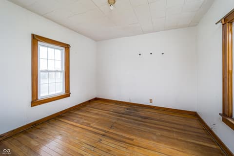 Photo of 20-24 N Eisenhower Drive, Edinburgh, IN