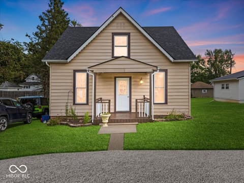 404 W Walnut Street
