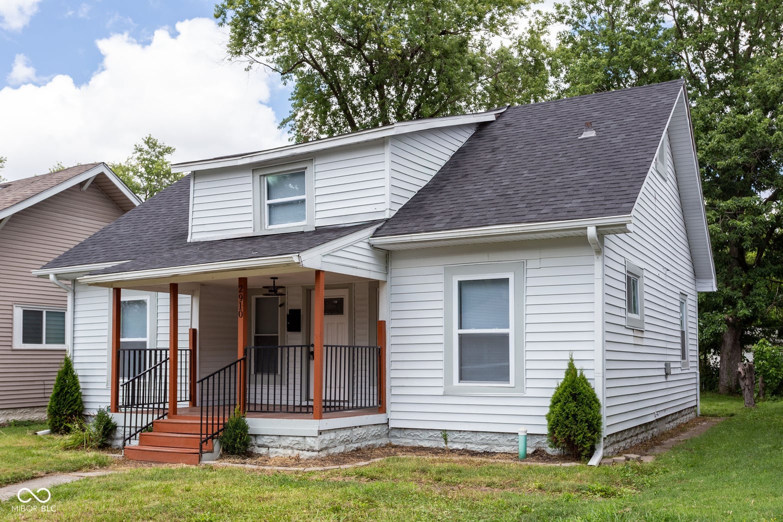 Front exterior at 2910 Meredith Avenue, Indianapolis, IN