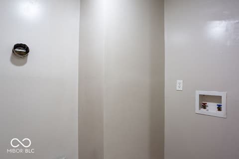 Laundry room at 2910 Meredith Avenue, Indianapolis, IN