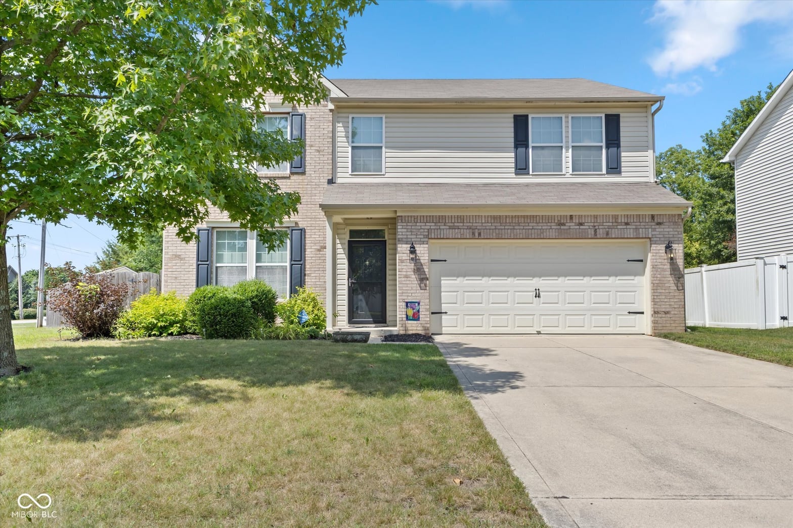 Front exterior at 16917 Bittner Way, Noblesville, IN