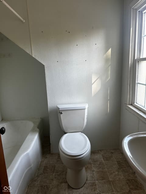Photo of 533 Temperance Avenue, Indianapolis, IN