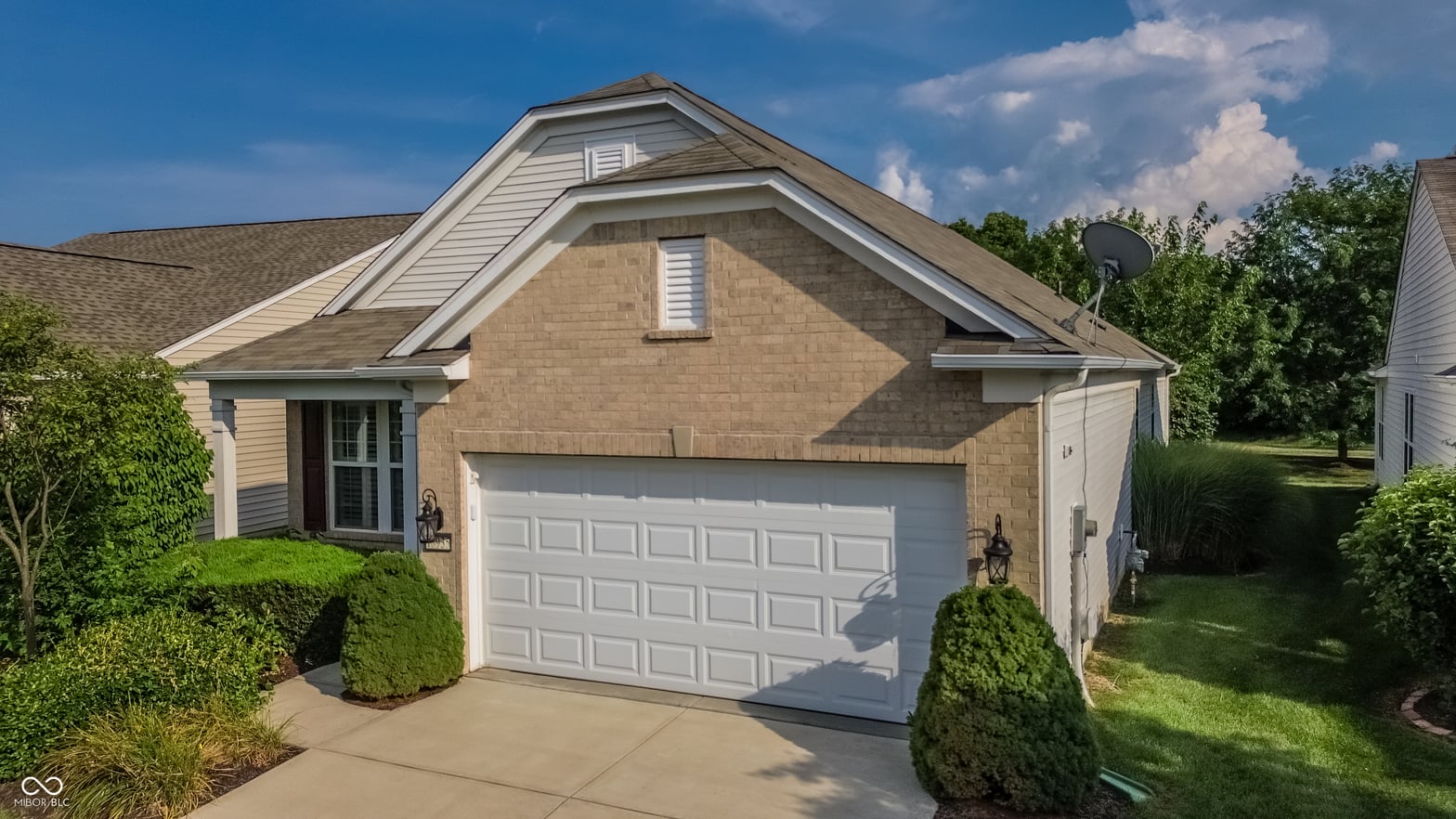Front exterior at 15935 Lambrusco Way, Fishers, IN