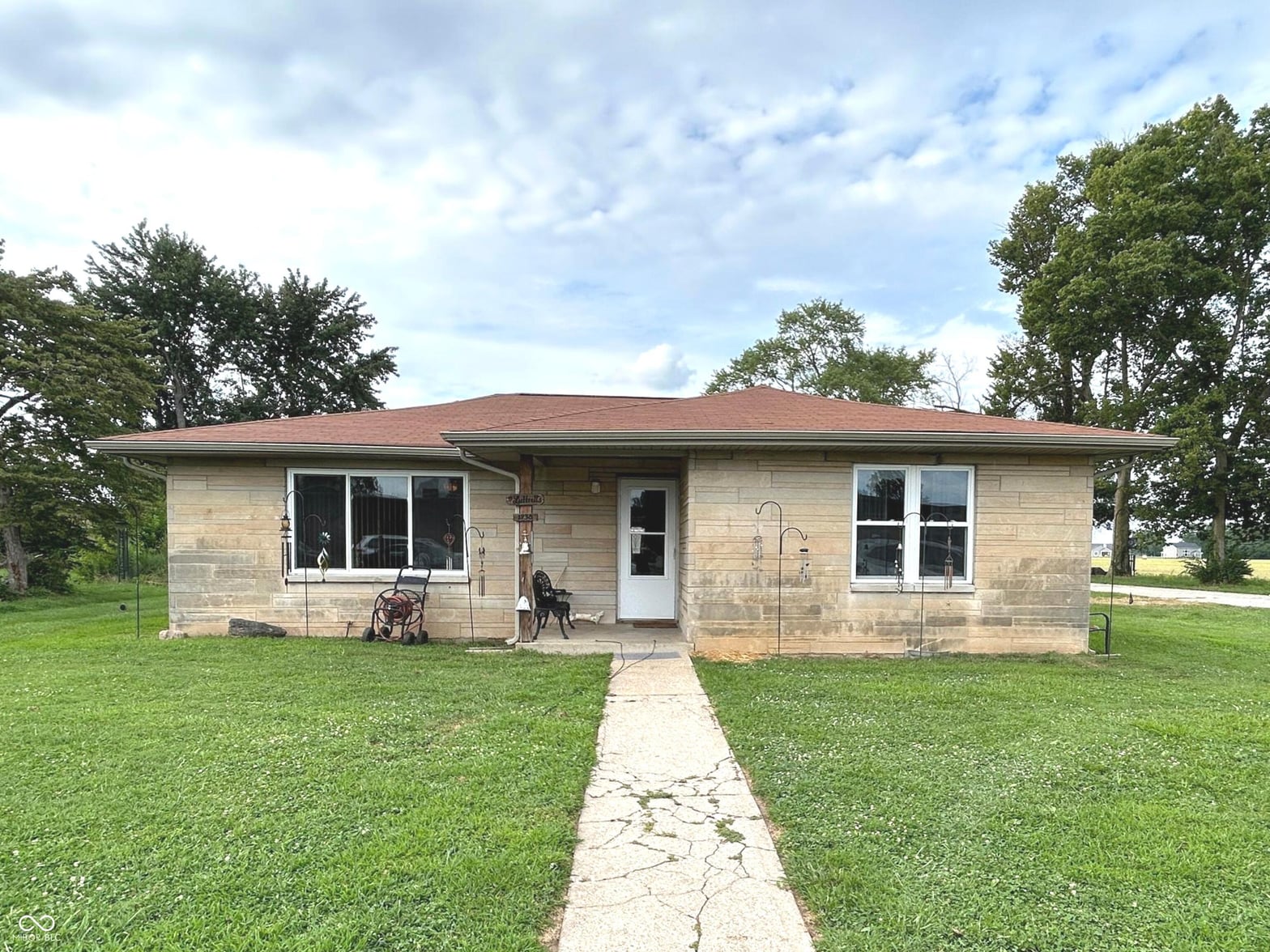 Photo of 1238 Mulberry Street, Taylorsville, IN