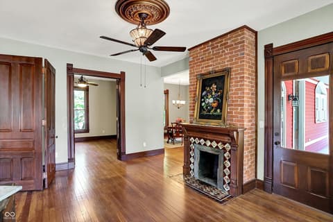 Photo of 189 S Jefferson Street, Martinsville, IN