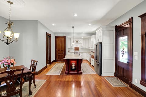 Photo of 189 S Jefferson Street, Martinsville, IN
