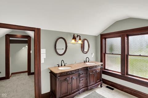 Photo of 189 S Jefferson Street, Martinsville, IN