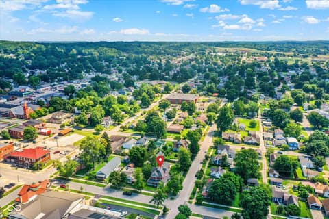 Photo of 189 S Jefferson Street, Martinsville, IN