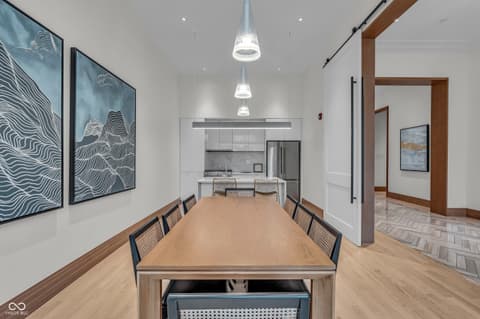 Photo of 877 N East Street, Indianapolis, IN