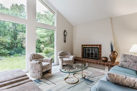 Photo of 3674 E Carmel Drive, Carmel, IN