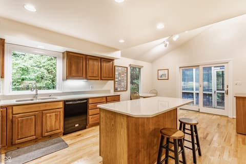 Photo of 3674 E Carmel Drive, Carmel, IN