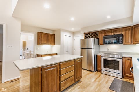 Photo of 3674 E Carmel Drive, Carmel, IN