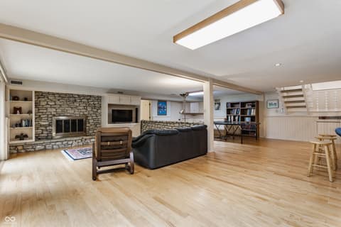 Photo of 3674 E Carmel Drive, Carmel, IN