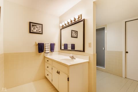 Photo of 3674 E Carmel Drive, Carmel, IN
