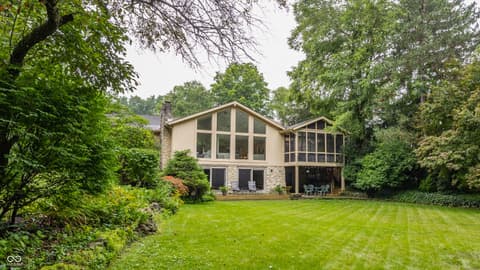 Photo of 3674 E Carmel Drive, Carmel, IN