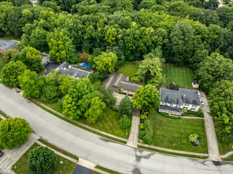 Photo of 3674 E Carmel Drive, Carmel, IN