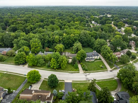 Photo of 3674 E Carmel Drive, Carmel, IN